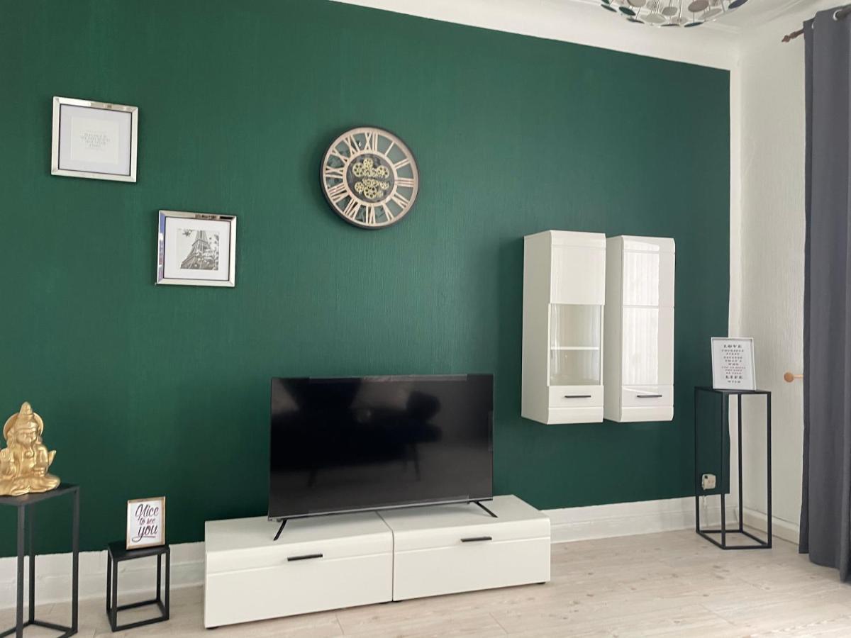 Sky Night Suite Düren - Eifel Εξωτερικό φωτογραφία