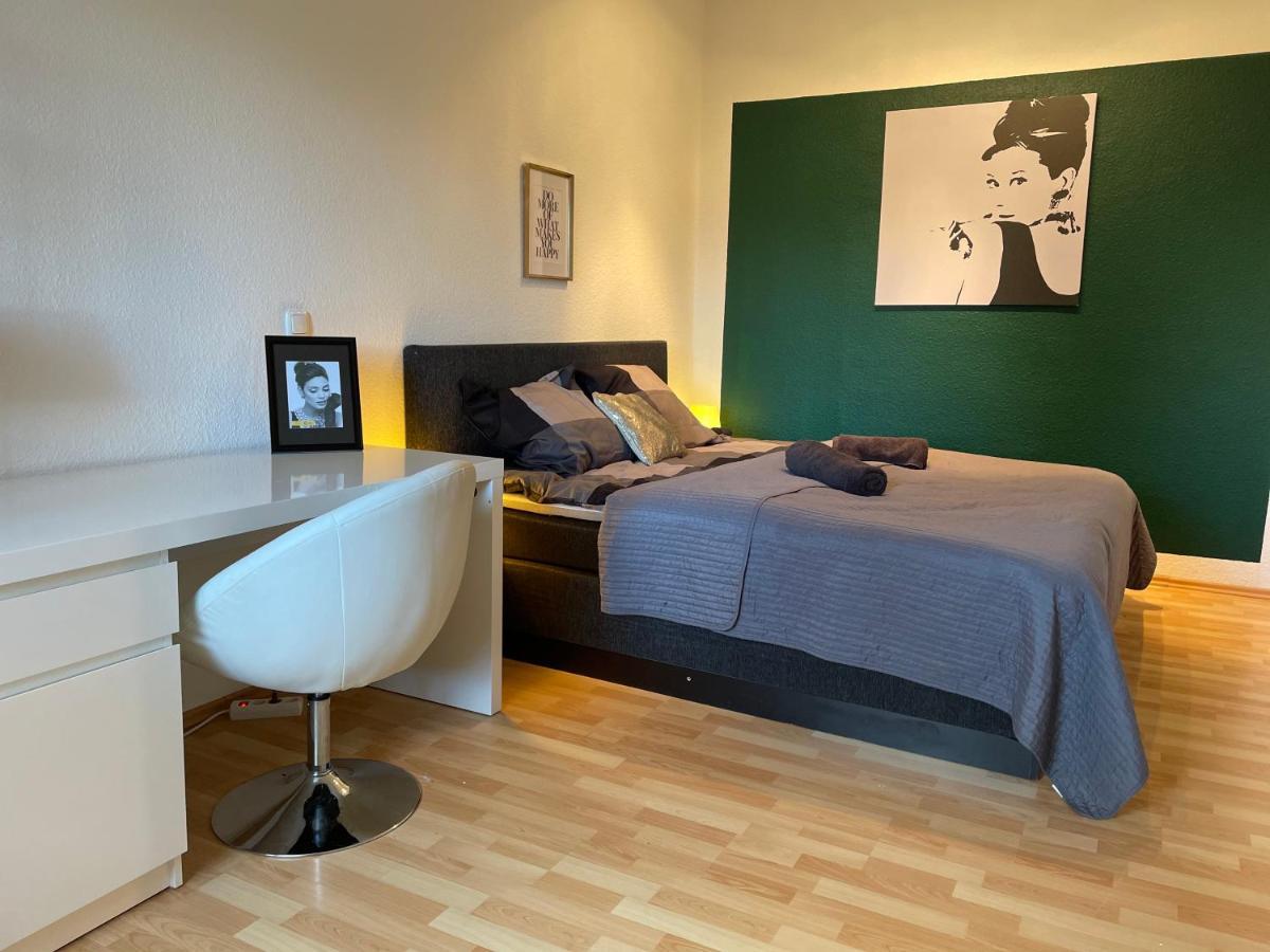 Sky Night Suite Düren - Eifel Εξωτερικό φωτογραφία