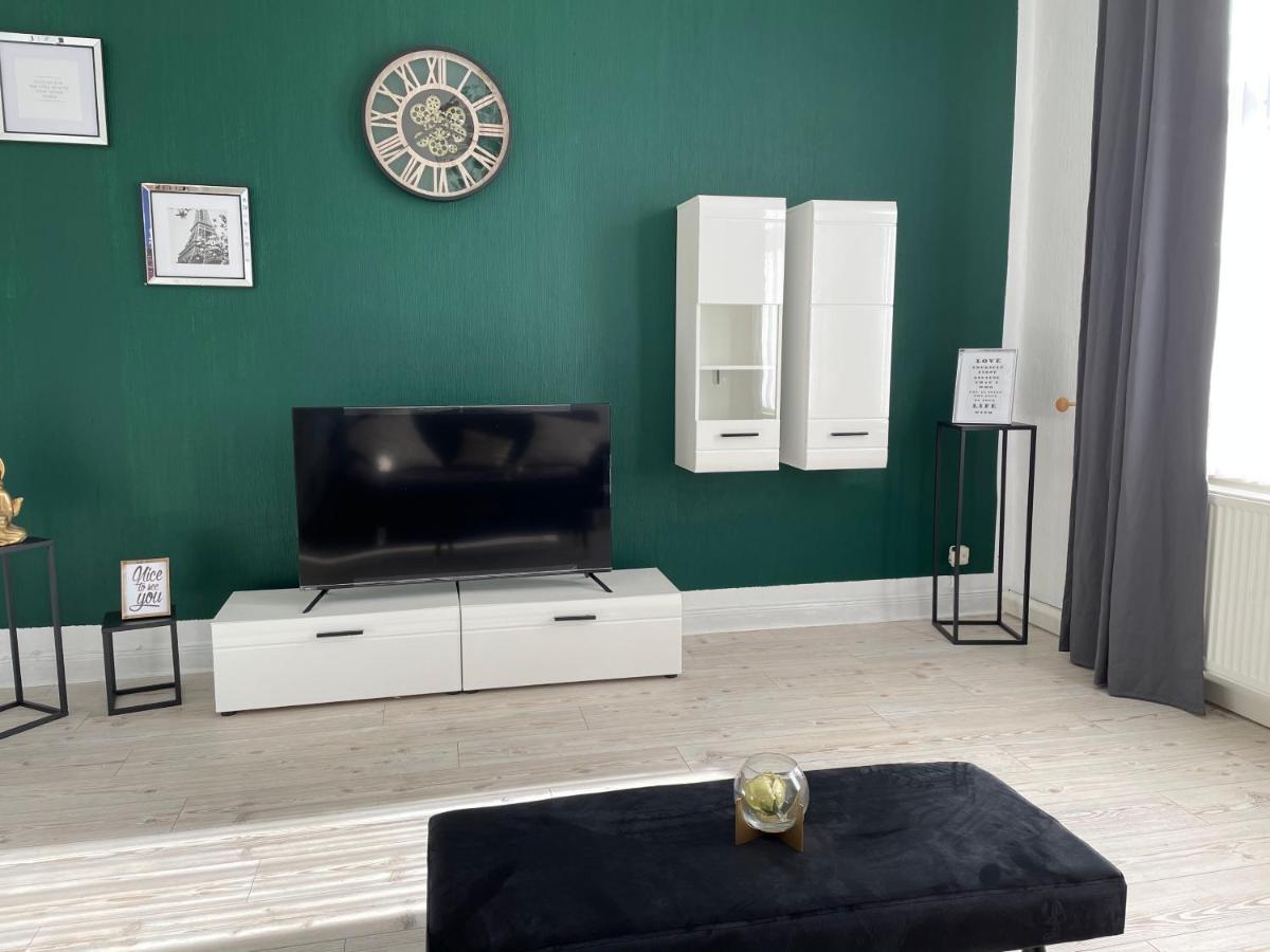 Sky Night Suite Düren - Eifel Εξωτερικό φωτογραφία