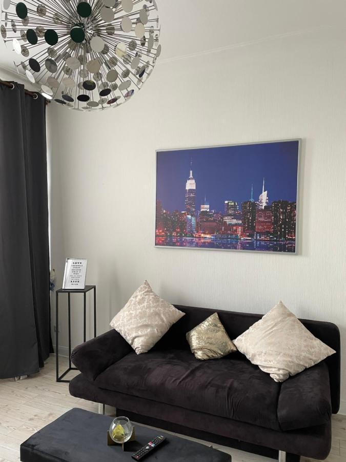 Sky Night Suite Düren - Eifel Εξωτερικό φωτογραφία